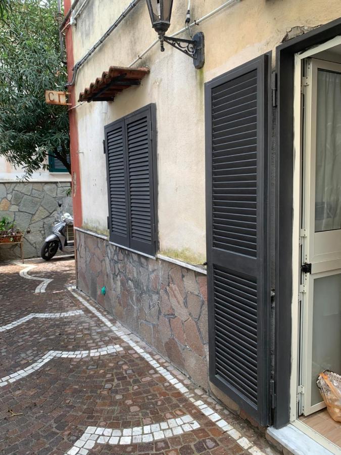 La Casetta Di Carme เนเปิลส์ ภายนอก รูปภาพ